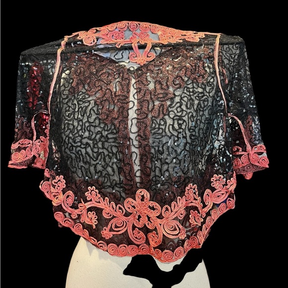 NWT Mesh Embroidered Sequins Top In Black /Coral - Picture 2 of 2